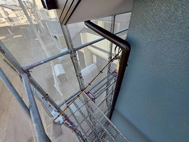 高砂市　竪樋が美しくなりました